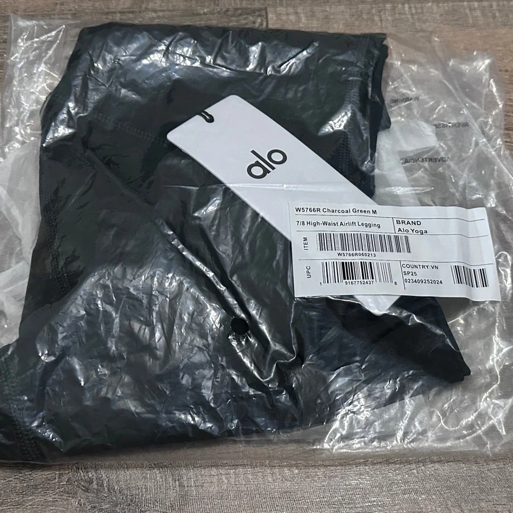 Alo Yoga 7/8 High-Waist Airlift Legging Charcoal Green Size Medium NWT